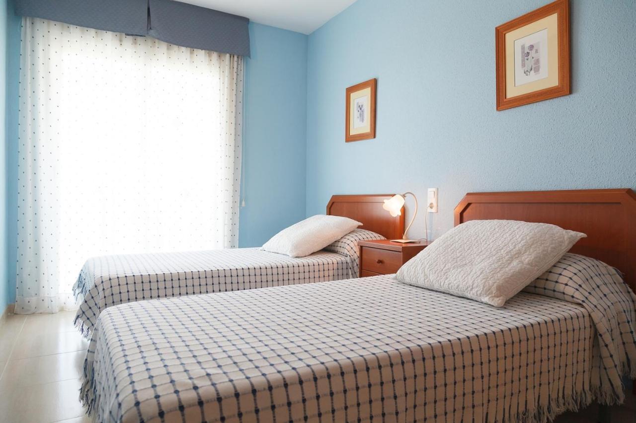 Uhc Village Park Apartments Salou Bagian luar foto