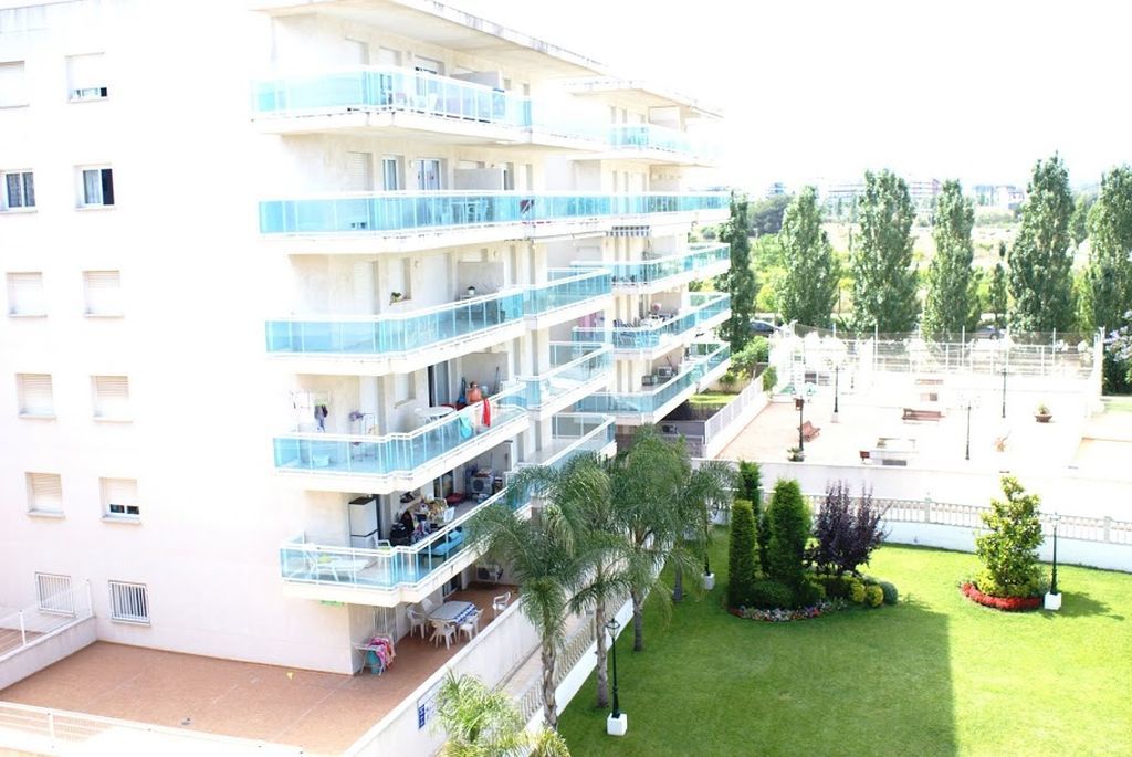Uhc Village Park Apartments Salou Bagian luar foto