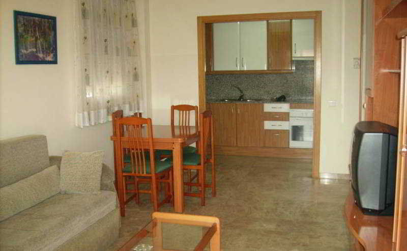 Uhc Village Park Apartments Salou Bagian luar foto