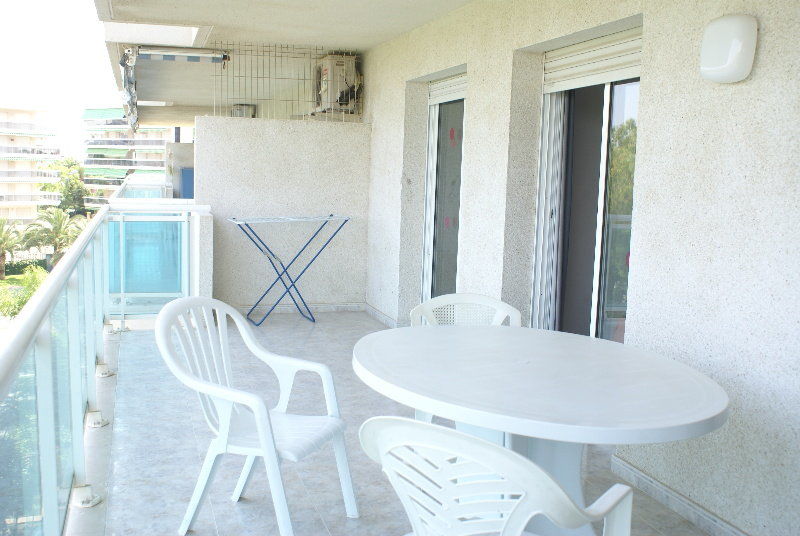 Uhc Village Park Apartments Salou Bagian luar foto